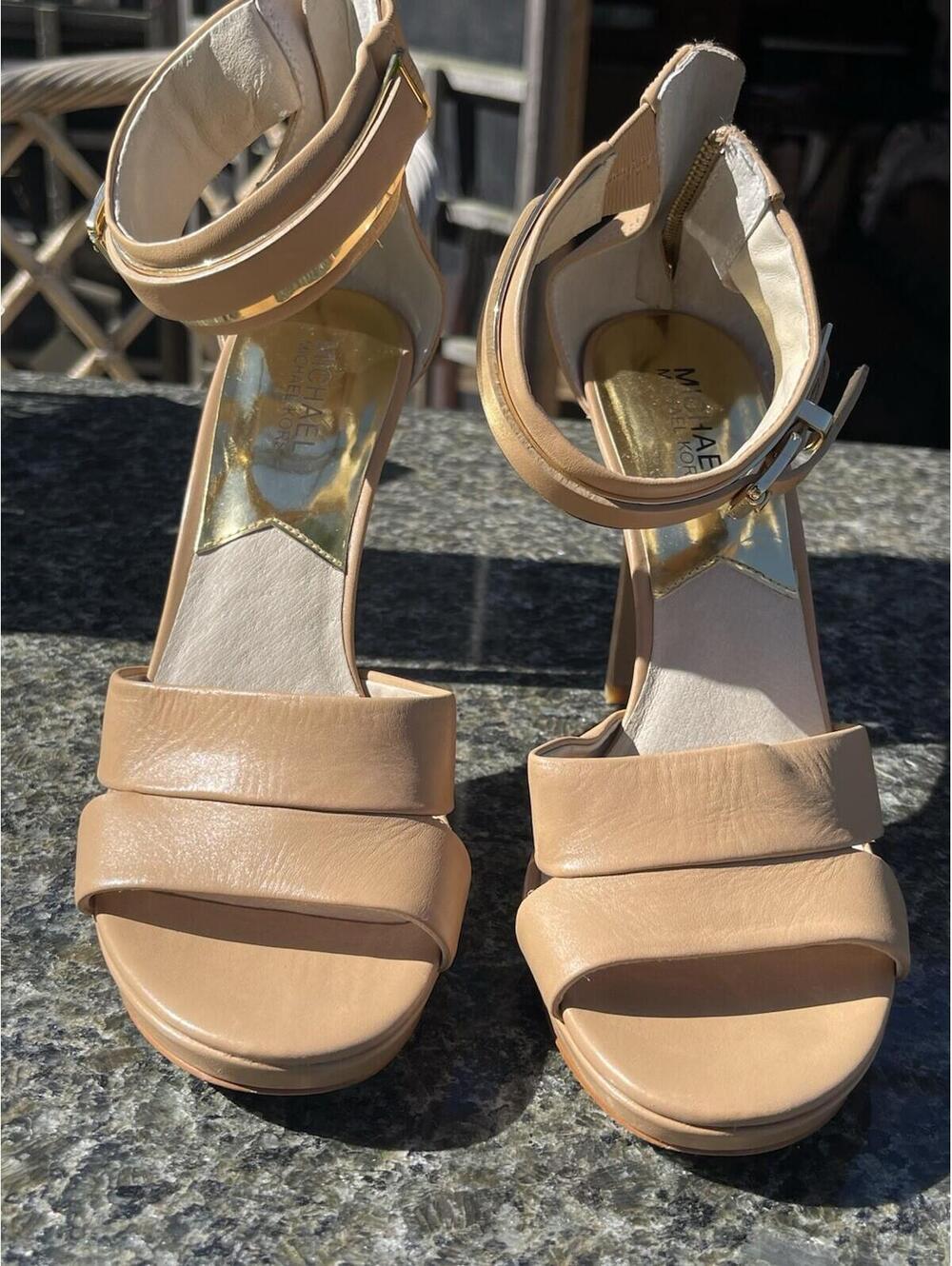 Michael Kors Nude Leather Sandal Ankle Strap Gold Back Zip Heel Women's 8 - Picture 2 of 8